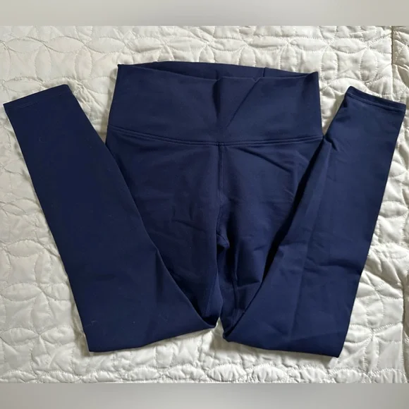 Fabletics NWT Leggings - Picture 3 of 3